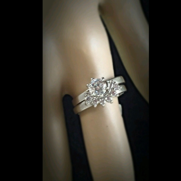 Silver Cubic Zirconia Wedding Band Ring Set Band Duo size 8 - Picture 7 of 12